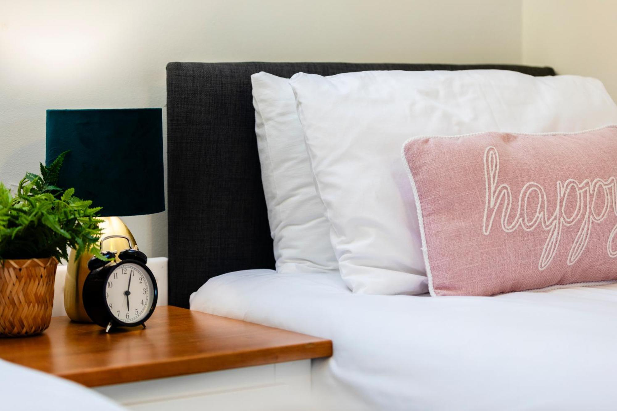Chichester Retreat House With Free Parking Экстерьер фото