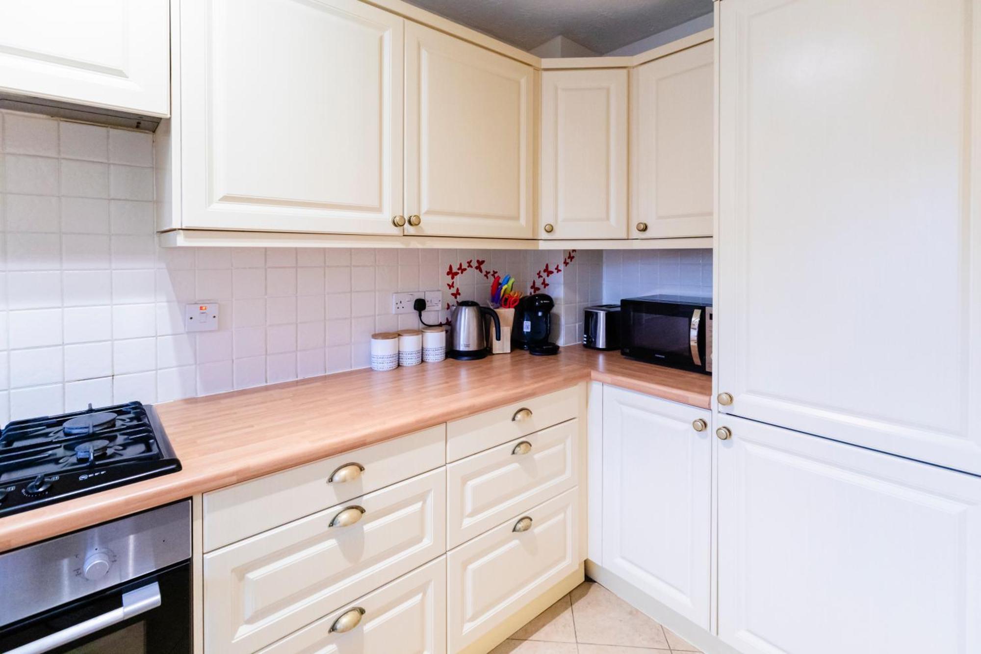 Chichester Retreat House With Free Parking Экстерьер фото