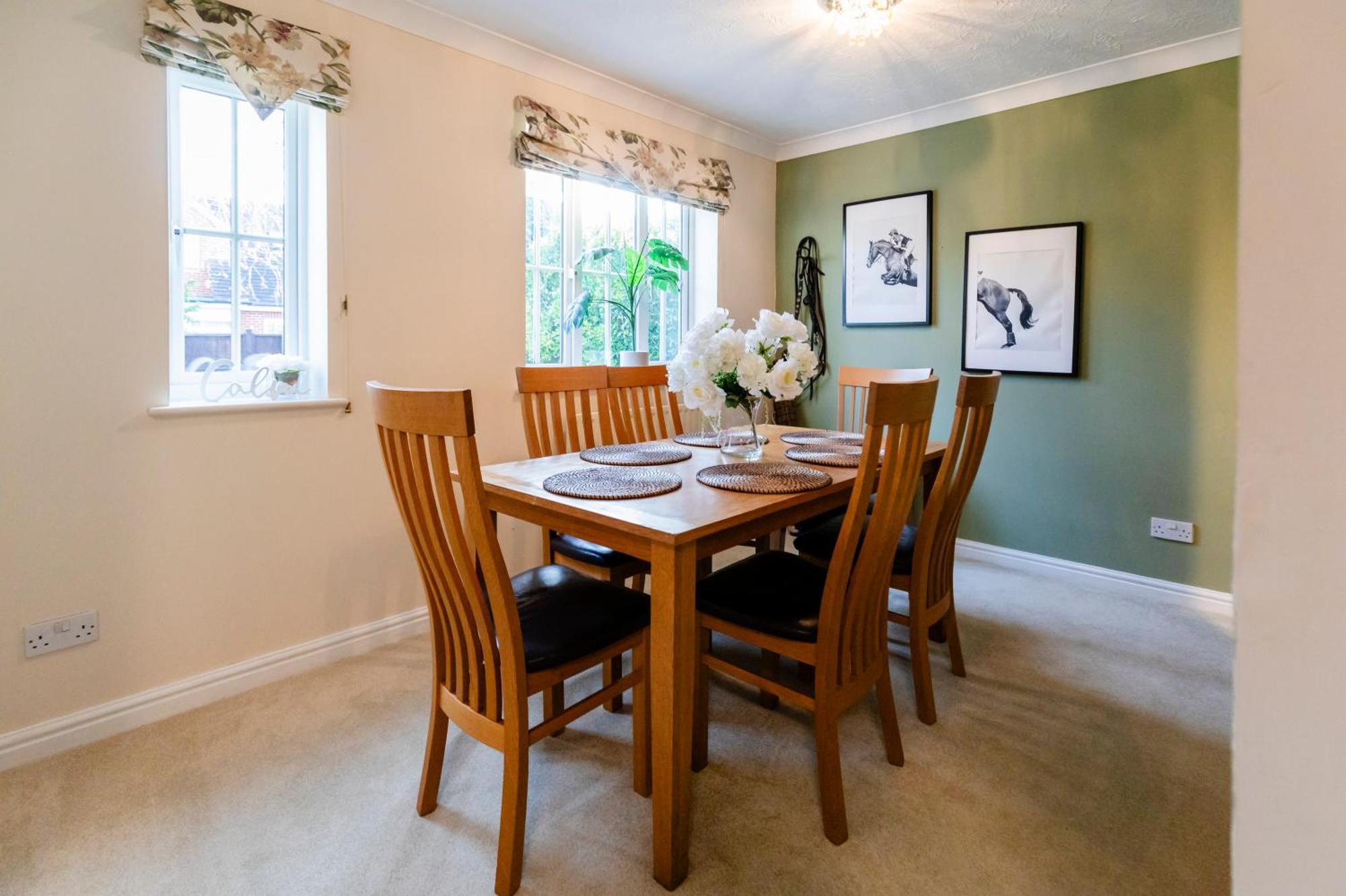 Chichester Retreat House With Free Parking Экстерьер фото