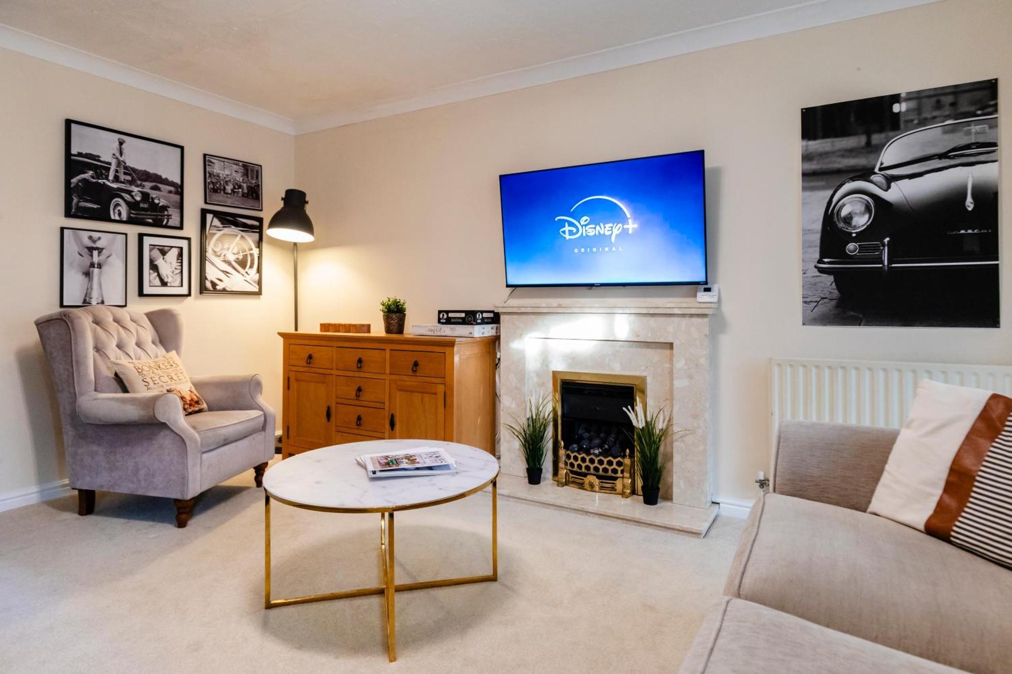 Chichester Retreat House With Free Parking Экстерьер фото